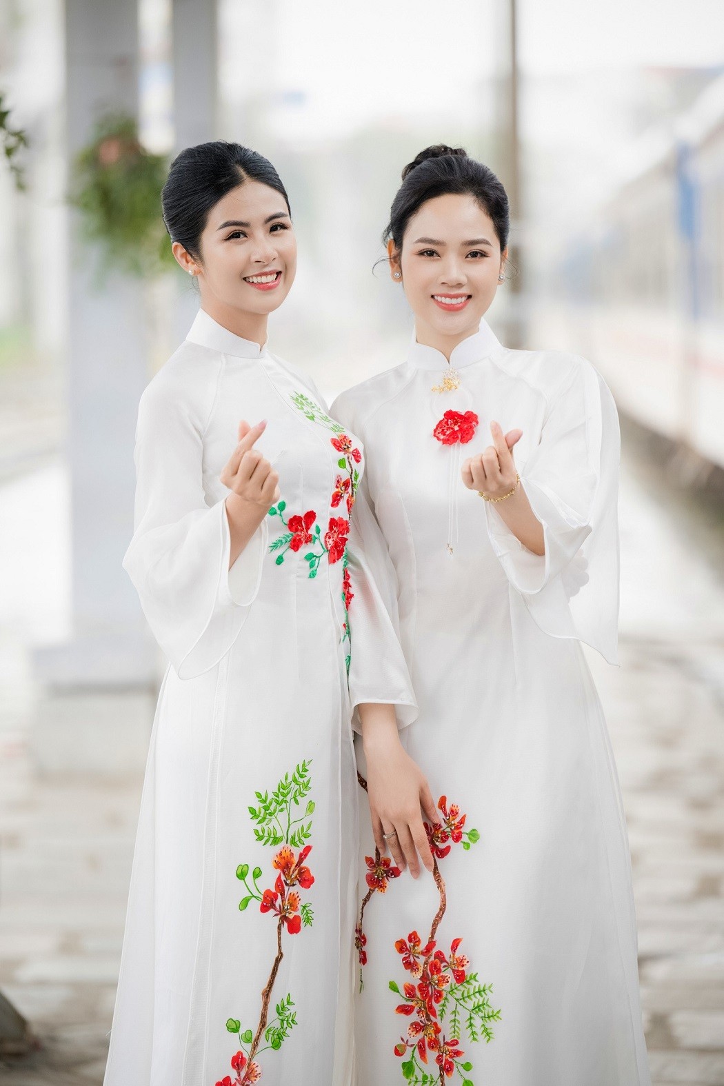 Hoa hậu Ngọc Hân và Hoa hậu Mai Phương Hoa hậu Ngọc Hân và Hoa hậu Mai Phương