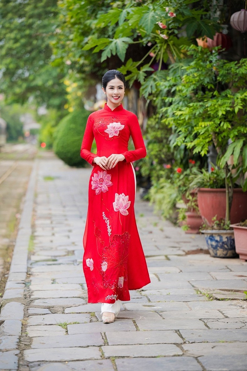 Hoa hậu Ngọc Hân và Hoa hậu Mai Phương Hoa hậu Ngọc Hân và Hoa hậu Mai Phương