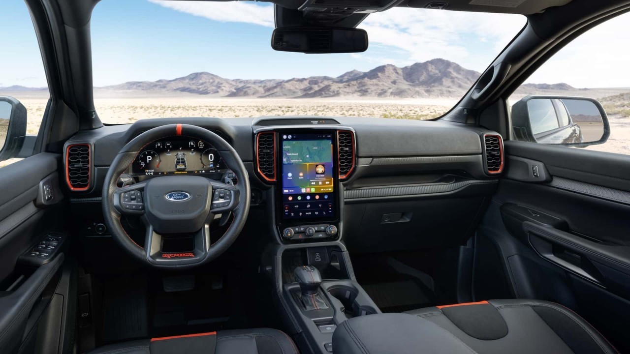 Cận cảnh Ford Ranger 2024 ra mắt tại Mỹ với ba tùy chọn máy xăng