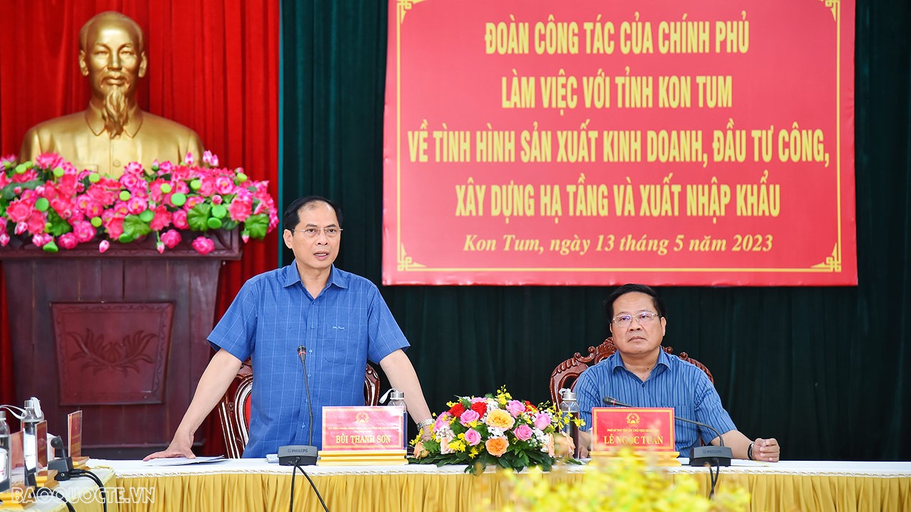 Đoàn công tác của Chính phủ làm việc với Kon Tum về tình hình sản xuất kinh doanh, đầu tư công, xây dựng hạ tầng