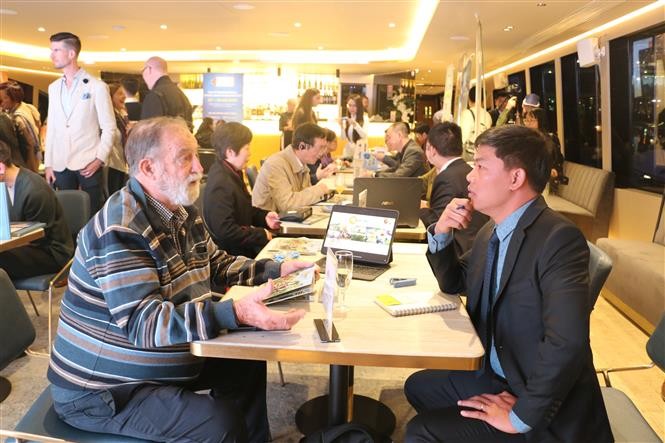 Ngoại giao kinh tế: Đặc sắc Chương trình quảng bá du lịch Việt Nam - Thành phố Hồ Chí Minh tại Australia Ngoại giao kinh tế: Đặc sắc Chương trình quảng bá du lịch Việt Nam - Thành phố Hồ Chí Minh tại Australia