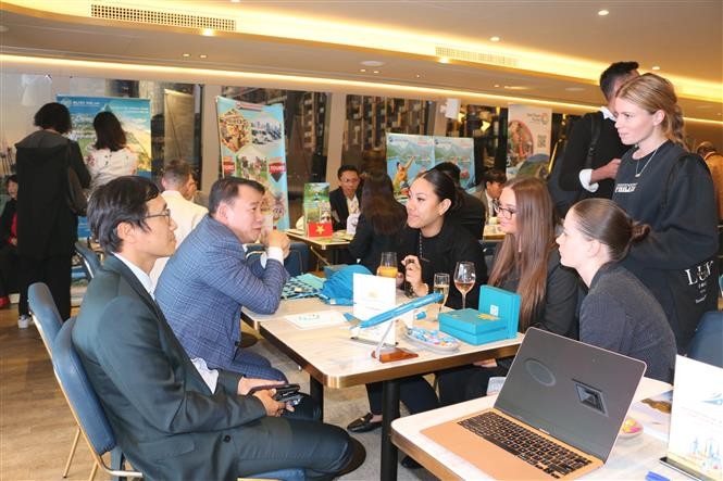 Ngoại giao kinh tế: Đặc sắc Chương trình quảng bá du lịch Việt Nam - Thành phố Hồ Chí Minh tại Australia Ngoại giao kinh tế: Đặc sắc Chương trình quảng bá du lịch Việt Nam - Thành phố Hồ Chí Minh tại Australia