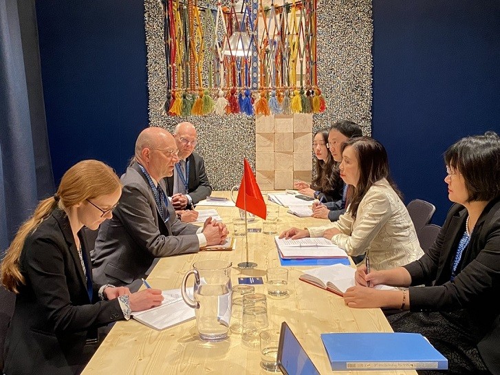 Thứ trưởng Lê Thị Thu Hằng tiếp xúc song phương tại Diễn đàn Bộ trưởng giữa EU và Khu vực Ấn Độ Dương – Thái Bình Dương