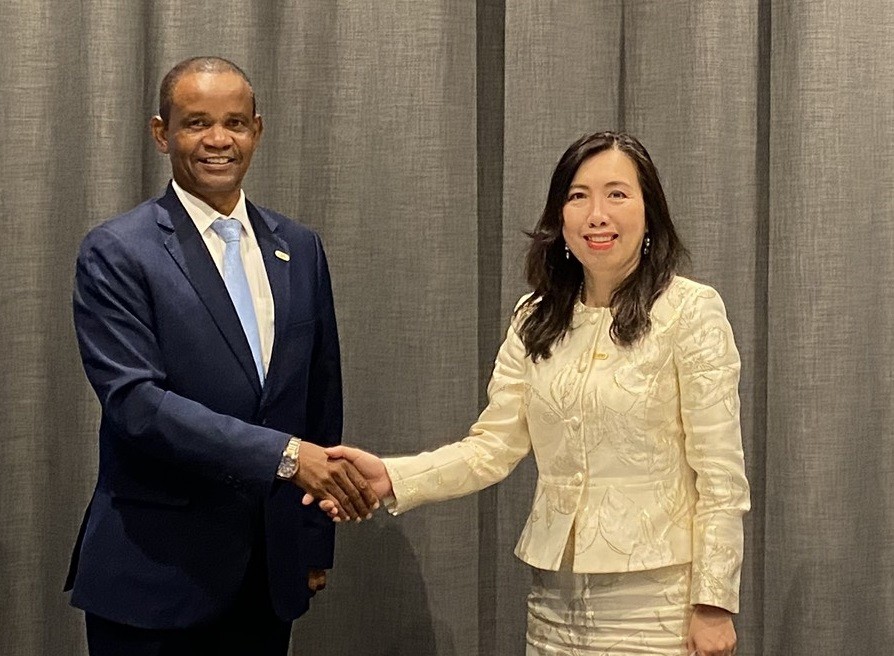 Thứ trưởng Lê Thị Thu Hằng tiếp xúc song phương tại Diễn đàn Bộ trưởng giữa EU và Khu vực Ấn Độ Dương – Thái Bình Dương