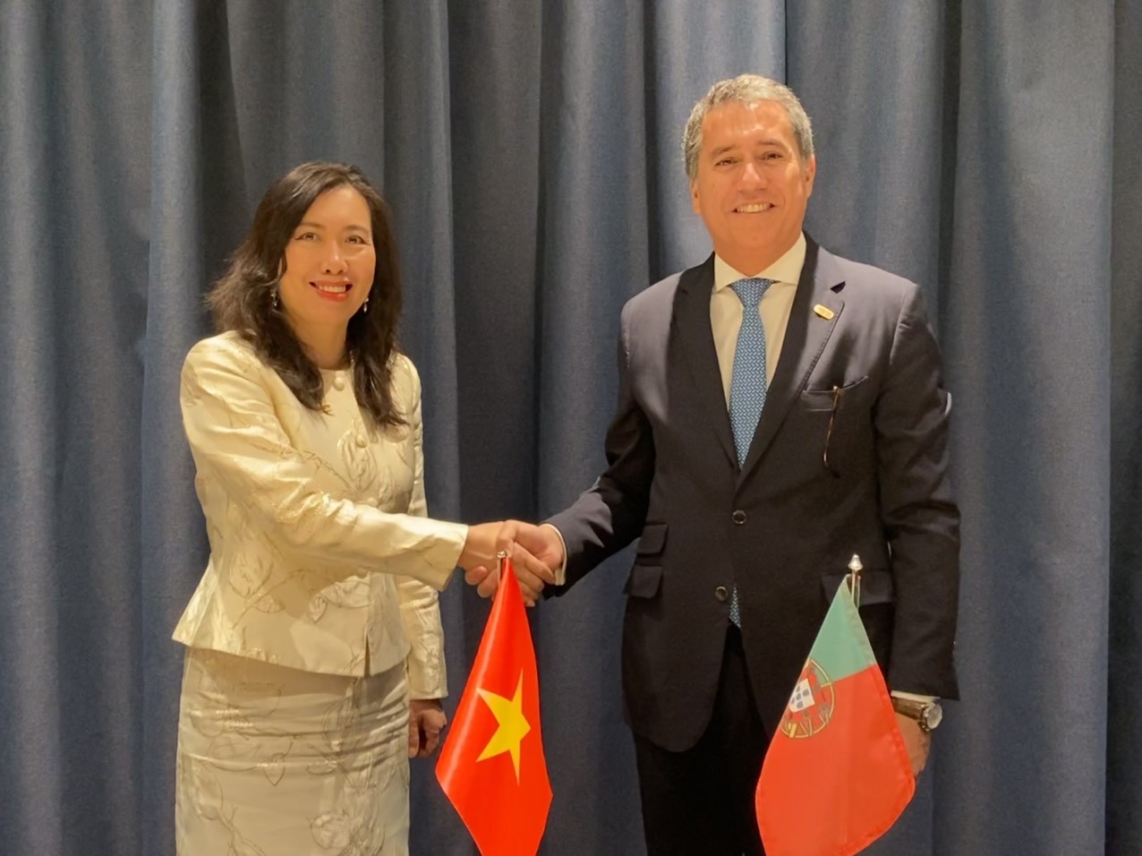 Thứ trưởng Lê Thị Thu Hằng tiếp xúc song phương tại Diễn đàn Bộ trưởng giữa EU và Khu vực Ấn Độ Dương – Thái Bình Dương