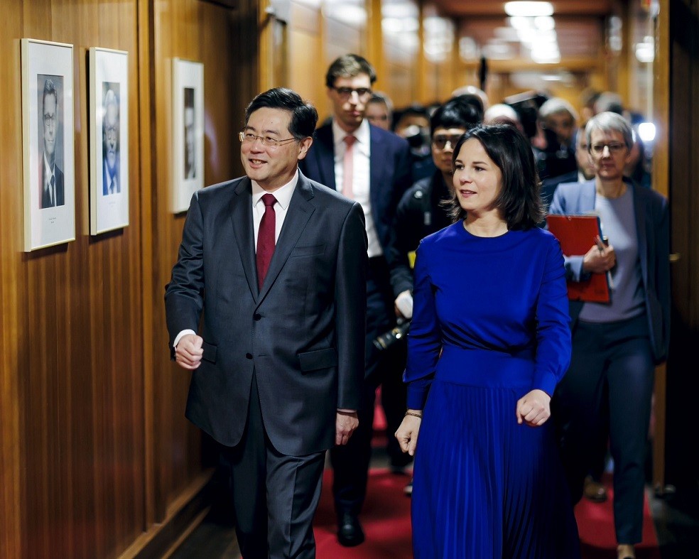 Ảnh ấn tượng tuần (8-14/5): Nga nói vững vàng trước thách thức, Trung Quốc không ‘đổ thêm dầu vào lửa’ trong xung đột Ukraine, ‘mưa’ tên lửa ở Gaza