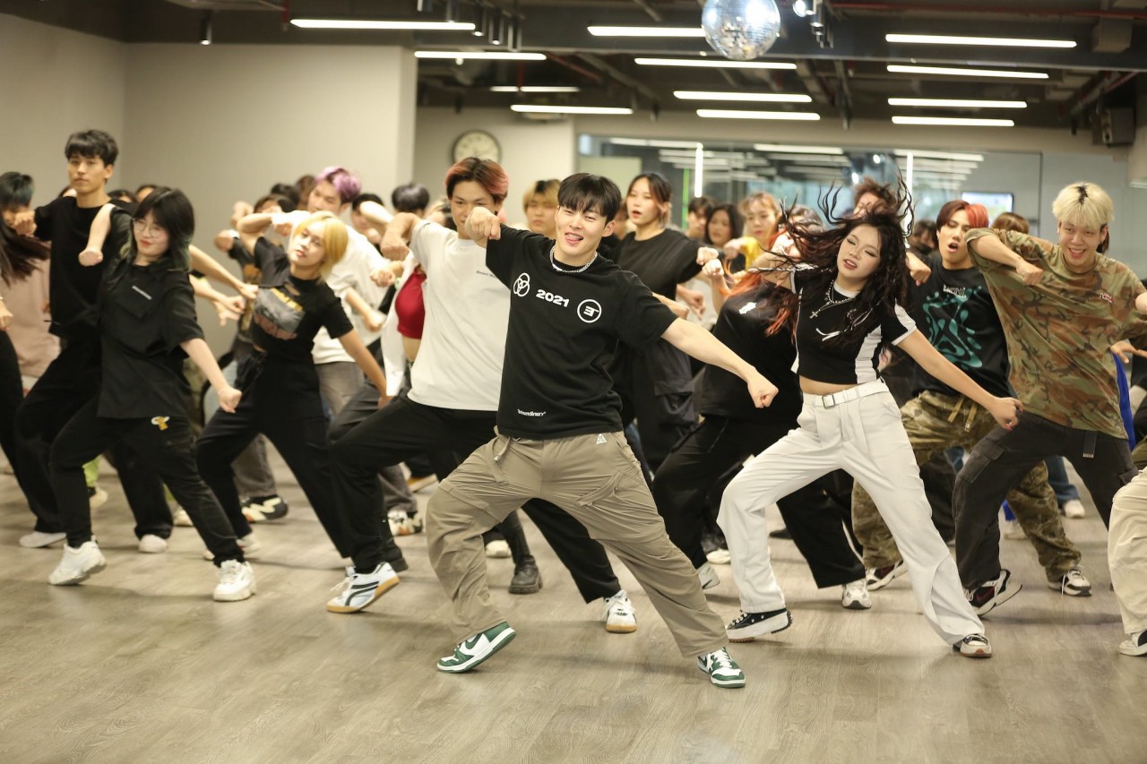 Lễ hội K-pop Lovers Festival 2023 thành công tốt đẹp Lễ hội K-pop Lovers Festival 2023 thành công tốt đẹp