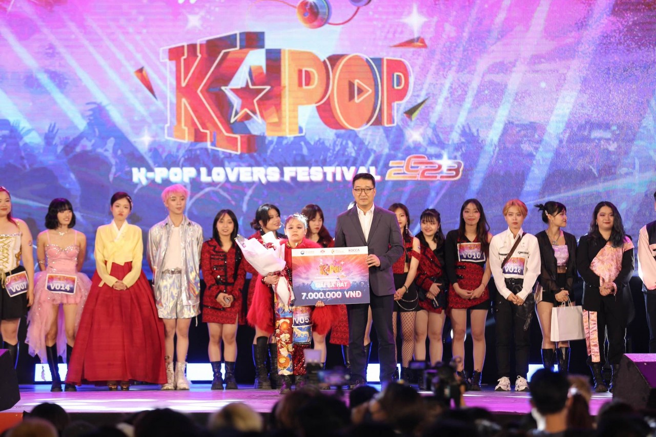 Lễ hội K-pop Lovers Festival 2023 thành công tốt đẹp Lễ hội K-pop Lovers Festival 2023 thành công tốt đẹp