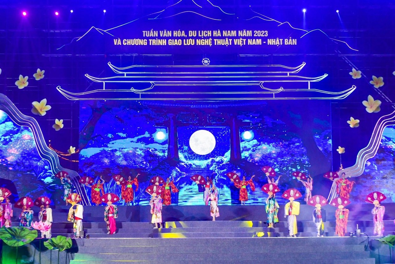 Tuần lễ Văn hóa - Du lịch Hà Nam 2023: Tam Chúc đón hàng chục nghìn người trong ngày khai mạc Tuần lễ Văn hóa - Du lịch Hà Nam 2023: Tam Chúc đón hàng chục nghìn người trong ngày khai mạc