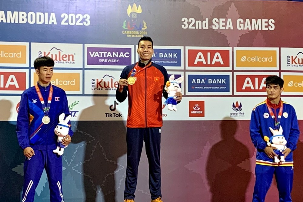 SEA Games 32: Đoàn thể thao Việt Nam tiếp tục dẫn đầu; Campuchia đánh giá cao các nhà báo đưa tin