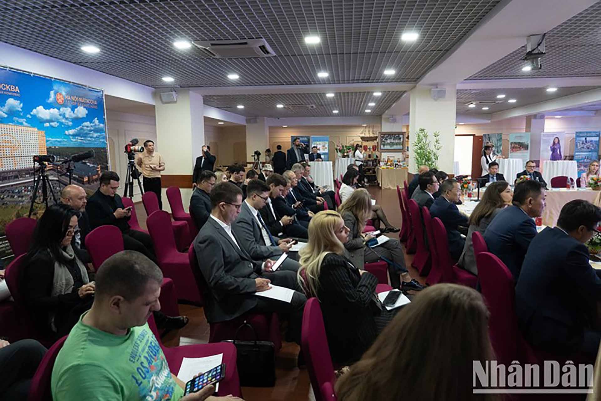 Nhiều giải pháp được đưa ra trong hội thảo. (Nguồn: nhandan.vn) Nhiều giải pháp được đưa ra trong hội thảo. (Nguồn: nhandan.vn)