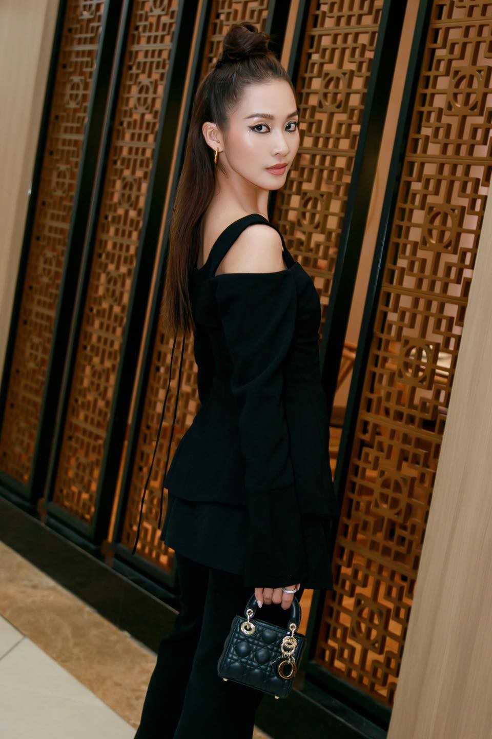 Diễn viên Khả Ngân