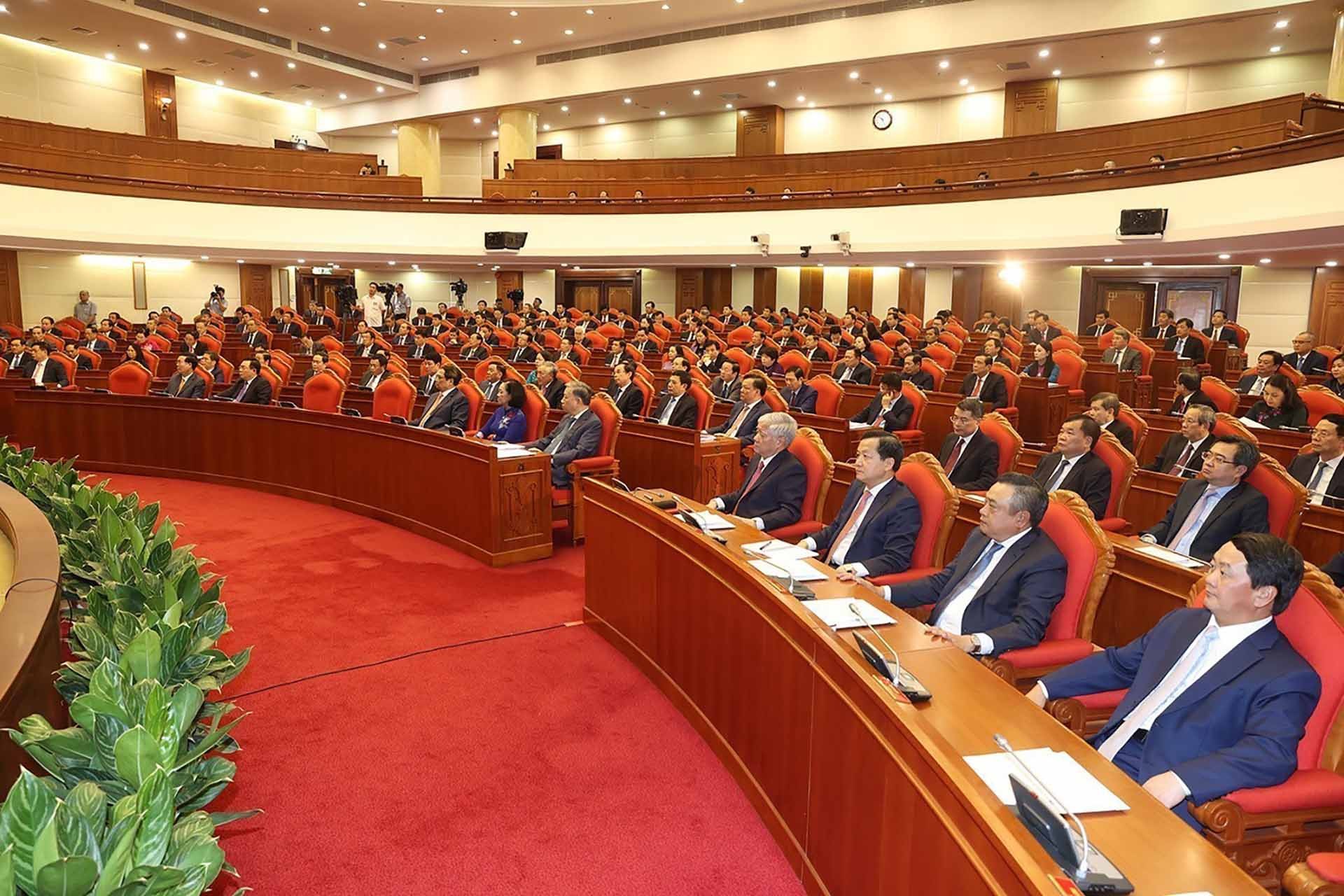 Các đồng chí lãnh đạo Đảng, Nhà nước cùng các đại biểu dự bế mạc Hội nghị. (Nguồn: TTXVN) Các đồng chí lãnh đạo Đảng, Nhà nước cùng các đại biểu dự bế mạc Hội nghị. (Nguồn: TTXVN)