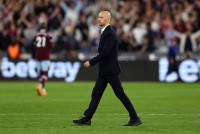 Chuyển nhượng cầu thủ: Ông Erik ten Hag sẵn kế hoạch nhưng chẳng 'chốt' được ai, Messi 'ở rất xa' Barca