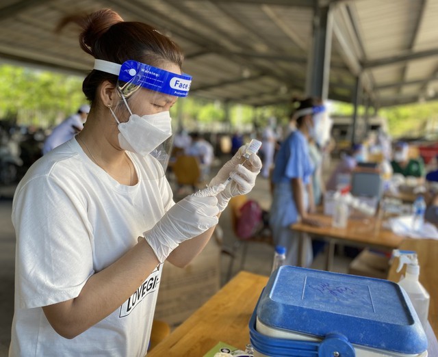 covid19 ngay 185 hon 1900 ca mac moi 67 f0 dang tho oxy khong ghi nhan truong hop tu vong