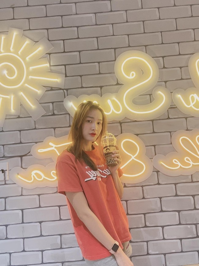 Hoa khôi bóng chuyền Kim Thanh