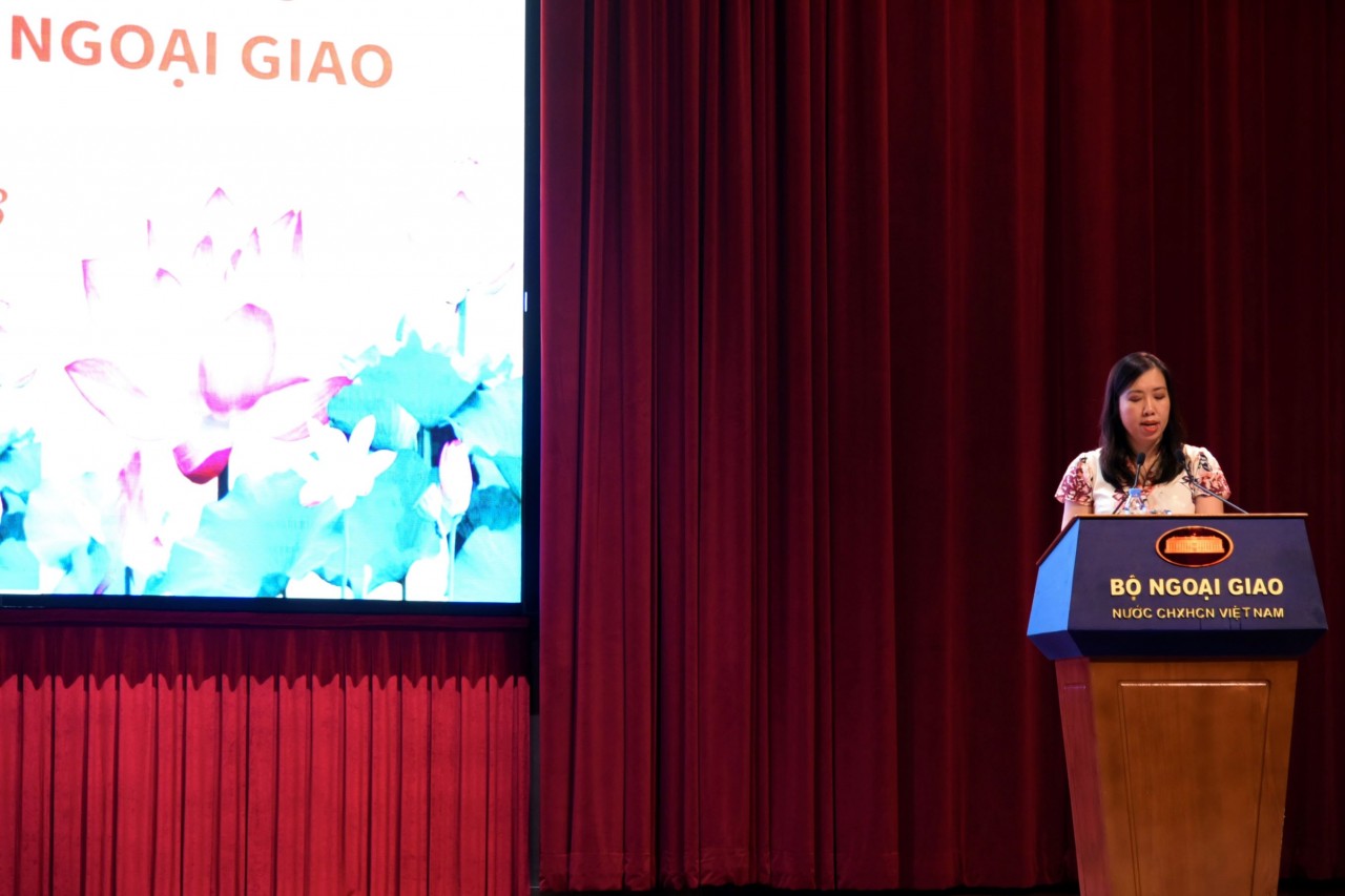 Bộ Ngoại giao tổ chức Hội nghị quán triệt Tư tưởng Hồ Chí Minh về đạo đức công vụ Bộ Ngoại giao tổ chức Hội nghị quán triệt Tư tưởng Hồ Chí Minh về đạo đức công vụ