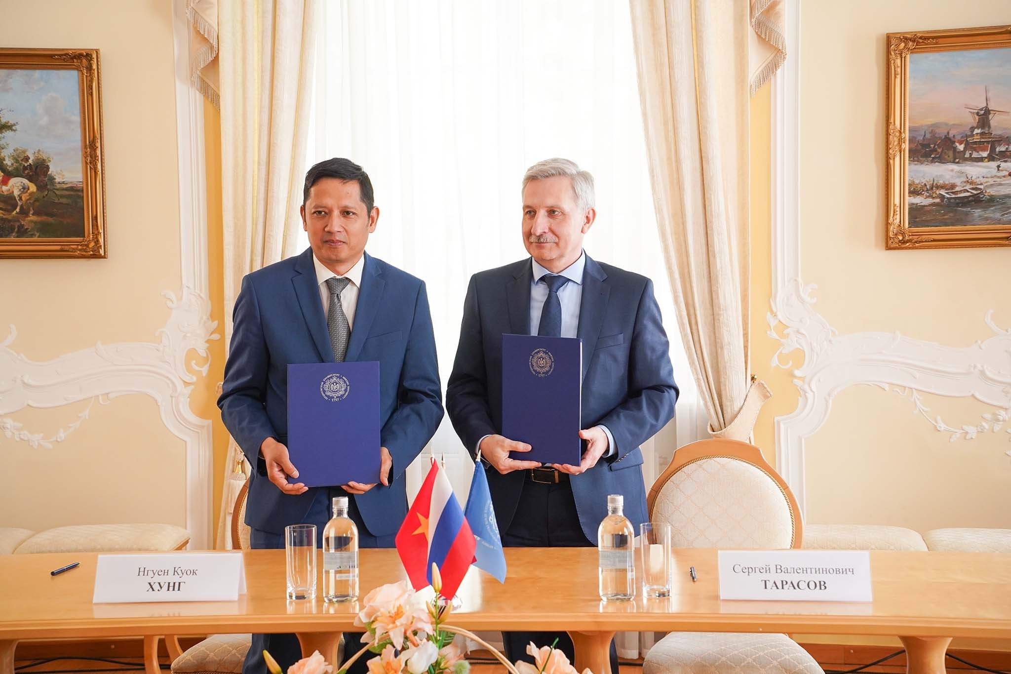 Thúc đẩy hợp tác giảng dạy tiếng Việt và tiếng Nga giữa hai nước Thúc đẩy hợp tác giảng dạy tiếng Việt và tiếng Nga giữa hai nước