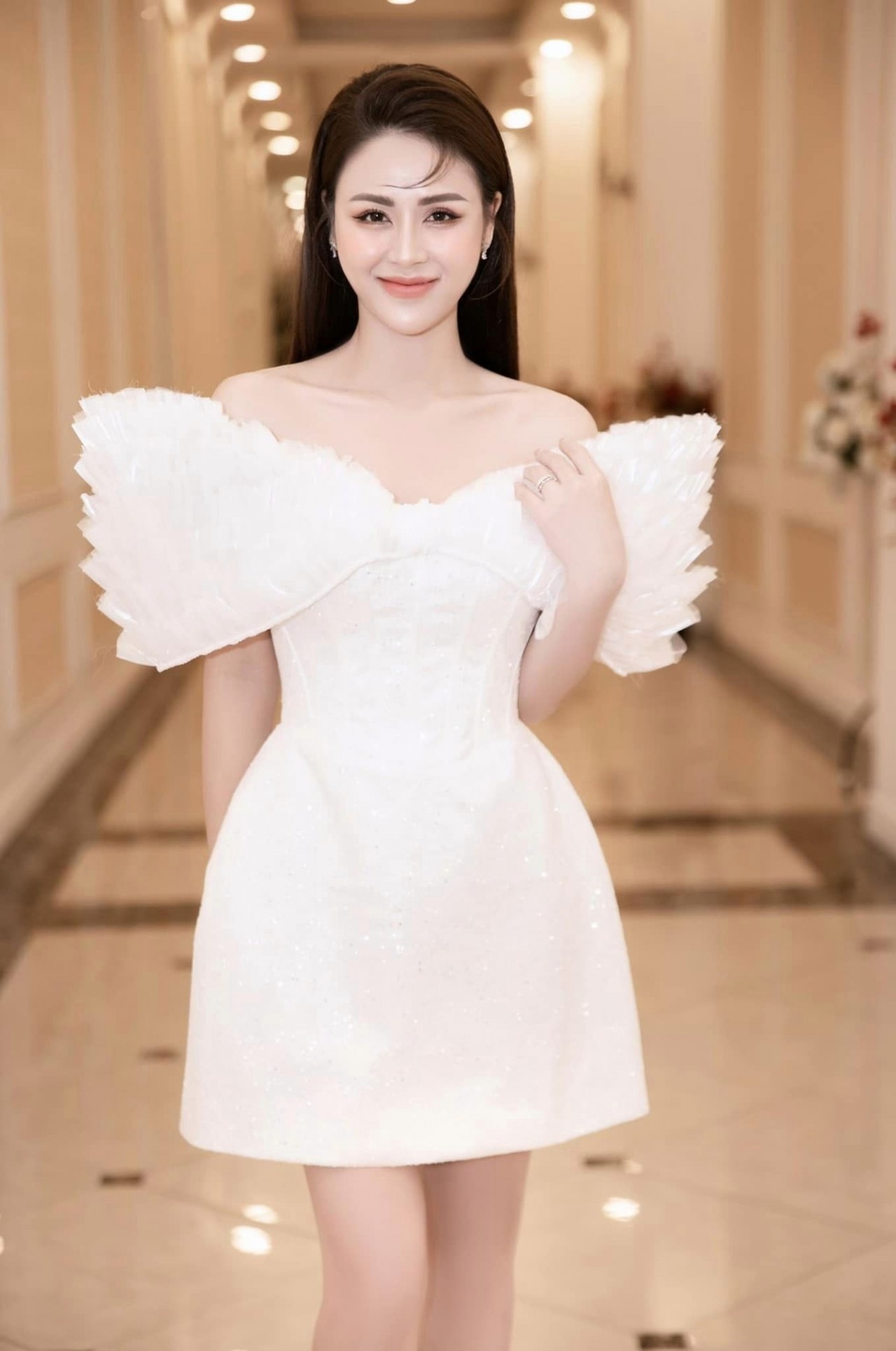 Nhan sắc diễn viên Lương Thu Trang