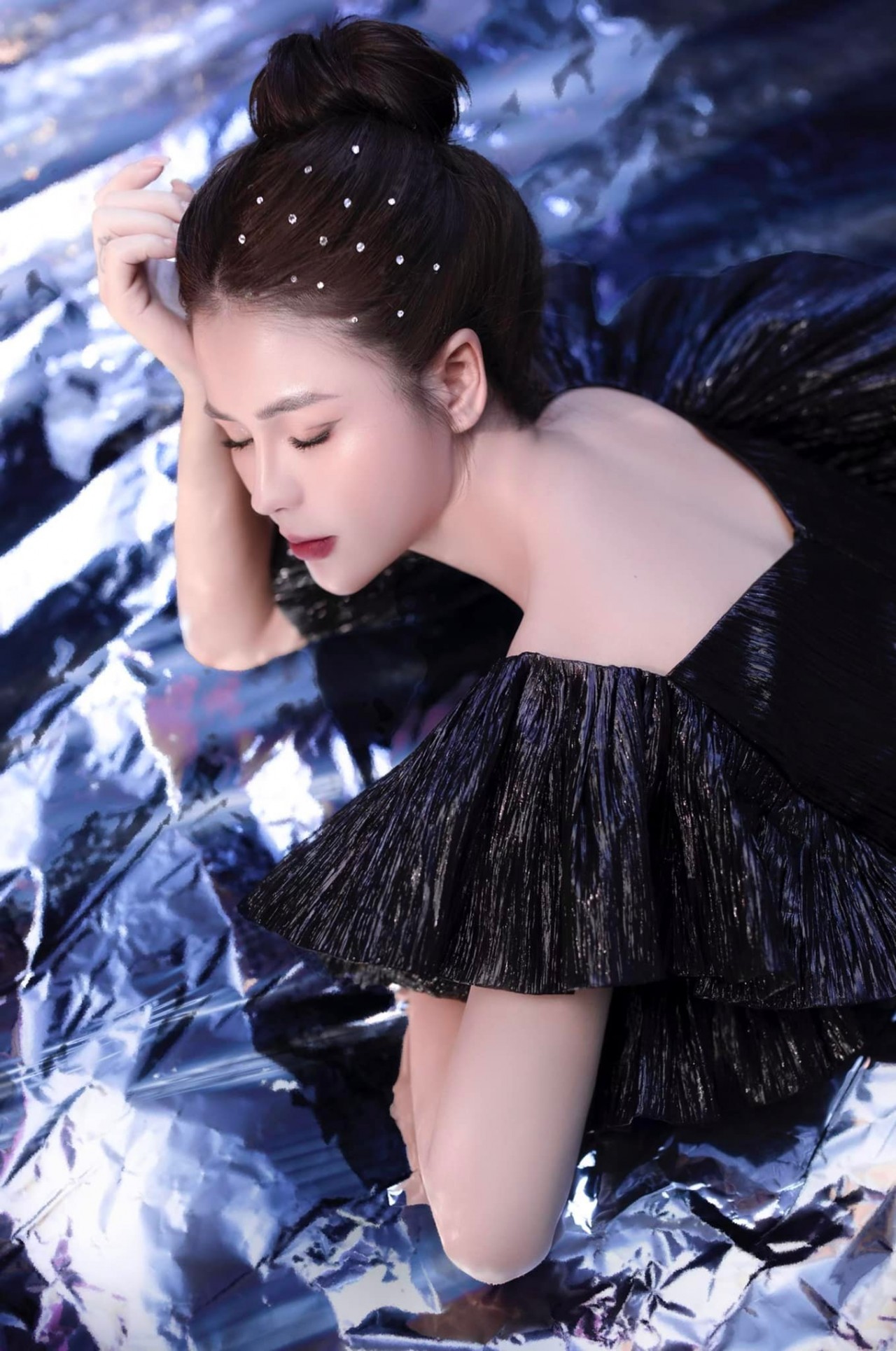 Nhan sắc diễn viên Lương Thu Trang