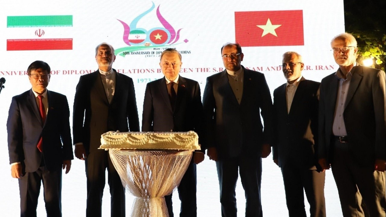 Quan hệ Việt Nam-Iran tiếp tục có những bước phát triển mới