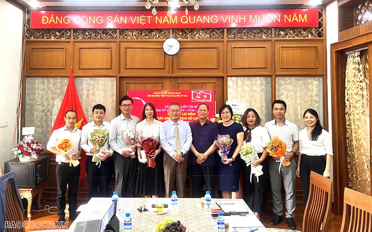 Nhiều hoạt động thiết thực, ý nghĩa kỷ niệm ngày sinh Chủ tịch Hồ Chí Minh tại Myanmar