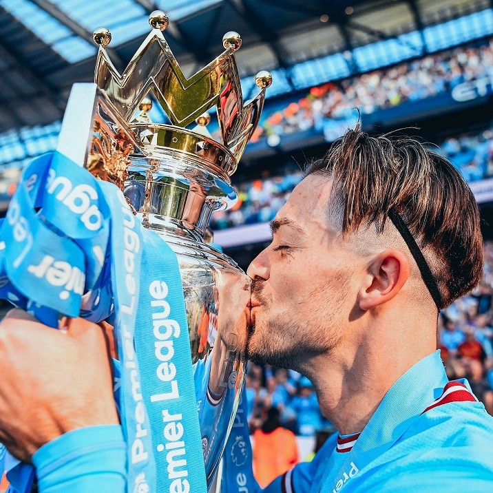 Những hình ảnh các cầu thủ Man City vui mừng, rạng rỡ bên cup vô địch Ngoại hạng anh 20022/23 Những hình ảnh các cầu thủ Man City vui mừng, rạng rỡ bên cup vô địch Ngoại hạng anh 20022/23