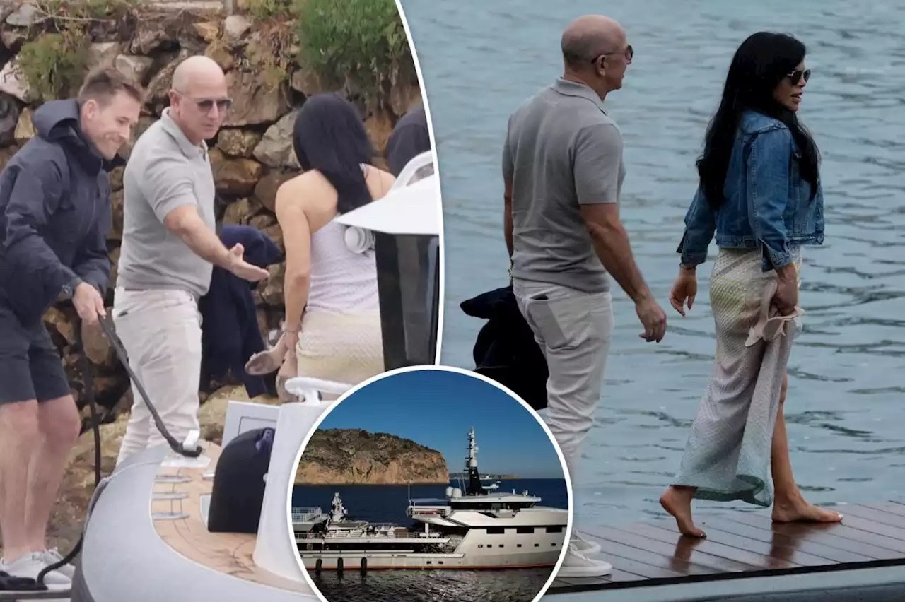 Cannes 2023: Buổi ‘tụ tập’ của các siêu du thuyền