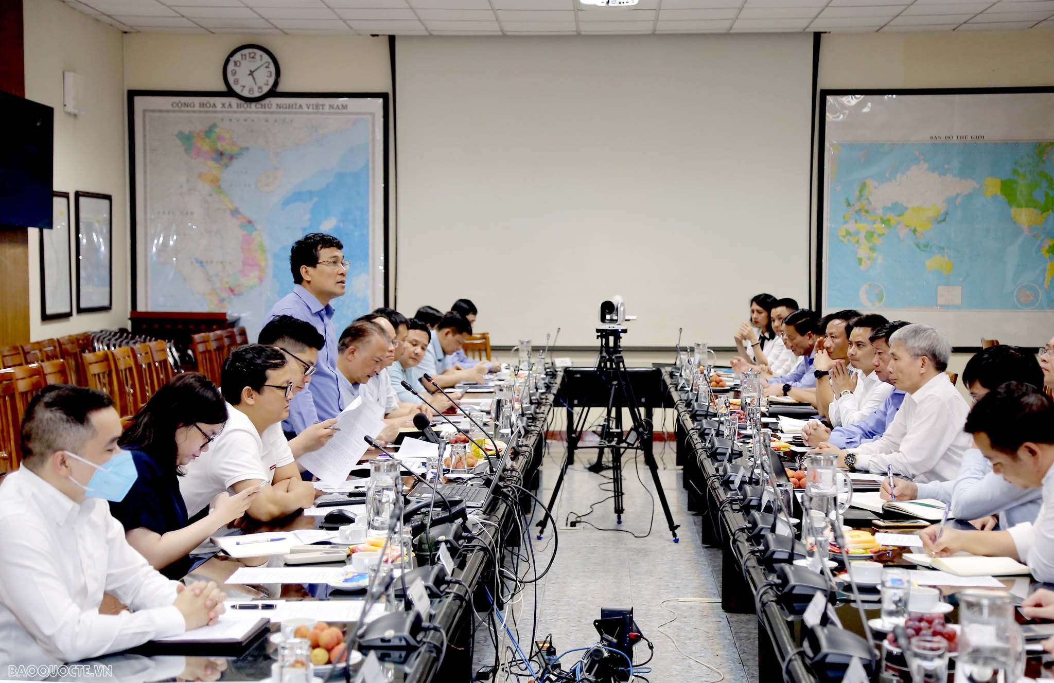 Giao ban Ban chỉ đạo Ngoại giao kinh tế và các Cơ quan đại diện Việt Nam ở nước ngoài với các hiệp hội, doanh nghiệp gỗ và lâm sản Việt Nam Giao ban Ban chỉ đạo Ngoại giao kinh tế và các Cơ quan đại diện Việt Nam ở nước ngoài với các hiệp hội, doanh nghiệp gỗ và lâm sản