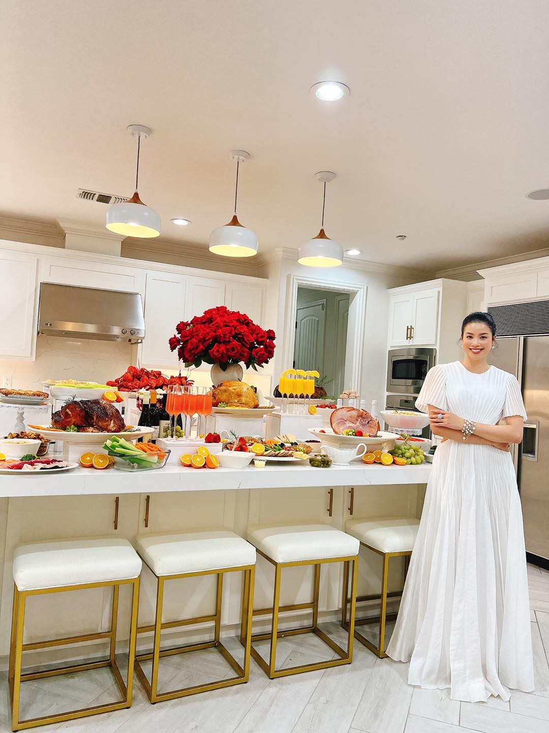 Hoa hậu Phạm Hương