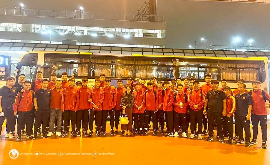 VCK U17 châu Á 2023: HLV Hoàng Anh Tuấn đề cao tinh thần và quyết tâm thi đấu của U17 Việt Nam VCK U17 châu Á 2023: HLV Hoàng Anh Tuấn đề cao tinh thần và quyết tâm thi đấu của U17 Việt Nam