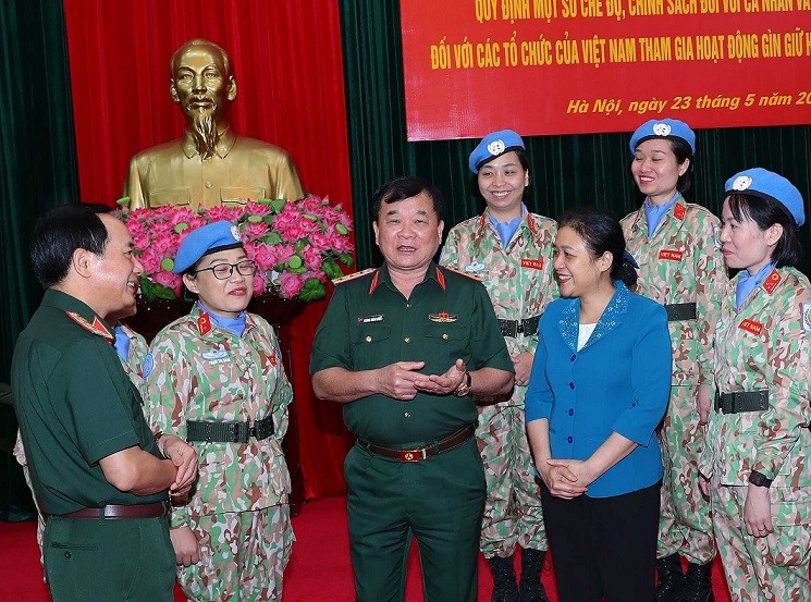 Hướng đến chế độ, chính sách tốt hơn cho lực lượng tham gia hoạt động gìn giữ hoà bình Liên hợp quốc Hướng đến chế độ, chính sách tốt hơn cho lực lượng tham gia hoạt động gìn giữ hòa bình Liên hợp quốc