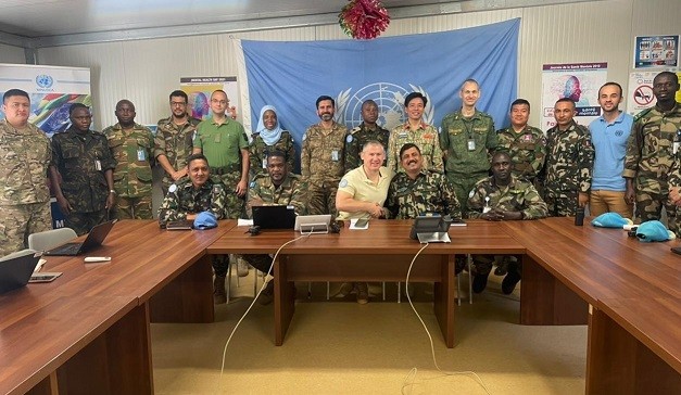 Tình đoàn kết quốc tế trên mảnh đất châu Phi đầy nắng gió Tình đoàn kết quốc tế trên mảnh đất châu Phi đầy nắng gió