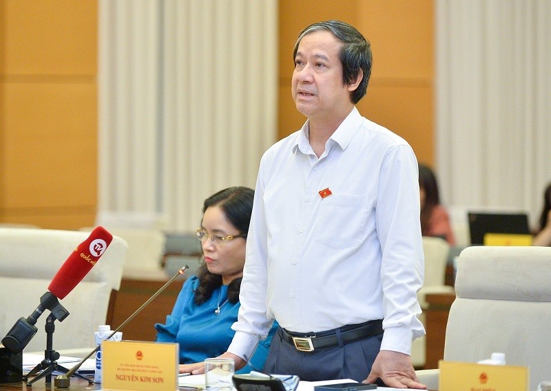 Bộ trưởng Giáo dục và Đào tạo mong đại biểu ủng hộ việc tăng phụ cấp ưu đãi cho nhà giáo