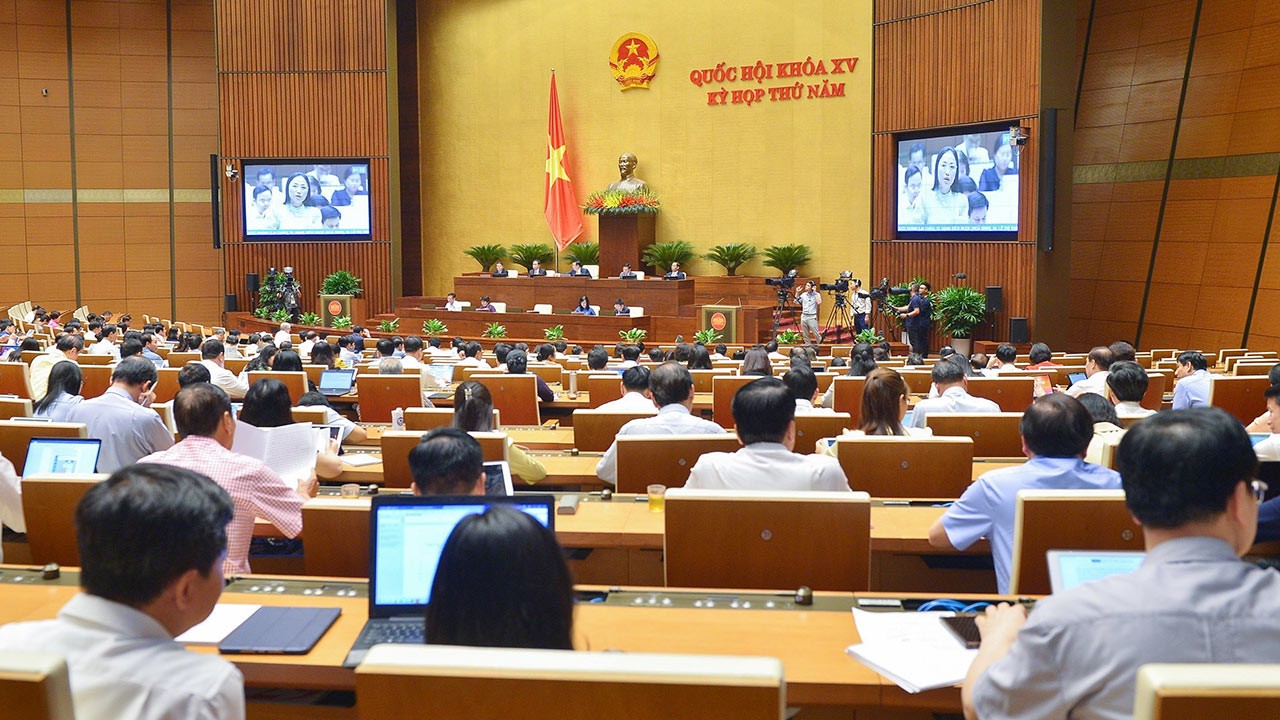 Quốc hội hôm nay (30/5) nghe, thảo luận Luật Giao dịch điện tử; Dự thảo Nghị quyết về việc lấy phiếu tín nhiệm, bỏ phiếu tín nhiệm Quốc hội hôm nay (30/5) nghe, thảo luận Luật Giao dịch điện tử; Dự thảo Nghị quyết về việc lấy phiếu tín nhiệm, bỏ phiếu tín nhiệm