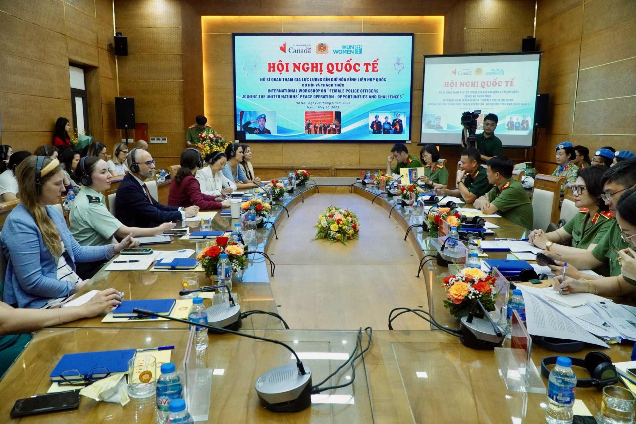 Thúc đẩy sự tham gia của nữ sĩ quan công an nhân dân Việt Nam trong các hoạt động giữ hòa bình của Liên hợp quốc Thúc đẩy sự tham gia của nữ sĩ quan công an nhân dân Việt Nam trong các hoạt động giữ hòa bình của Liên hợp quốc