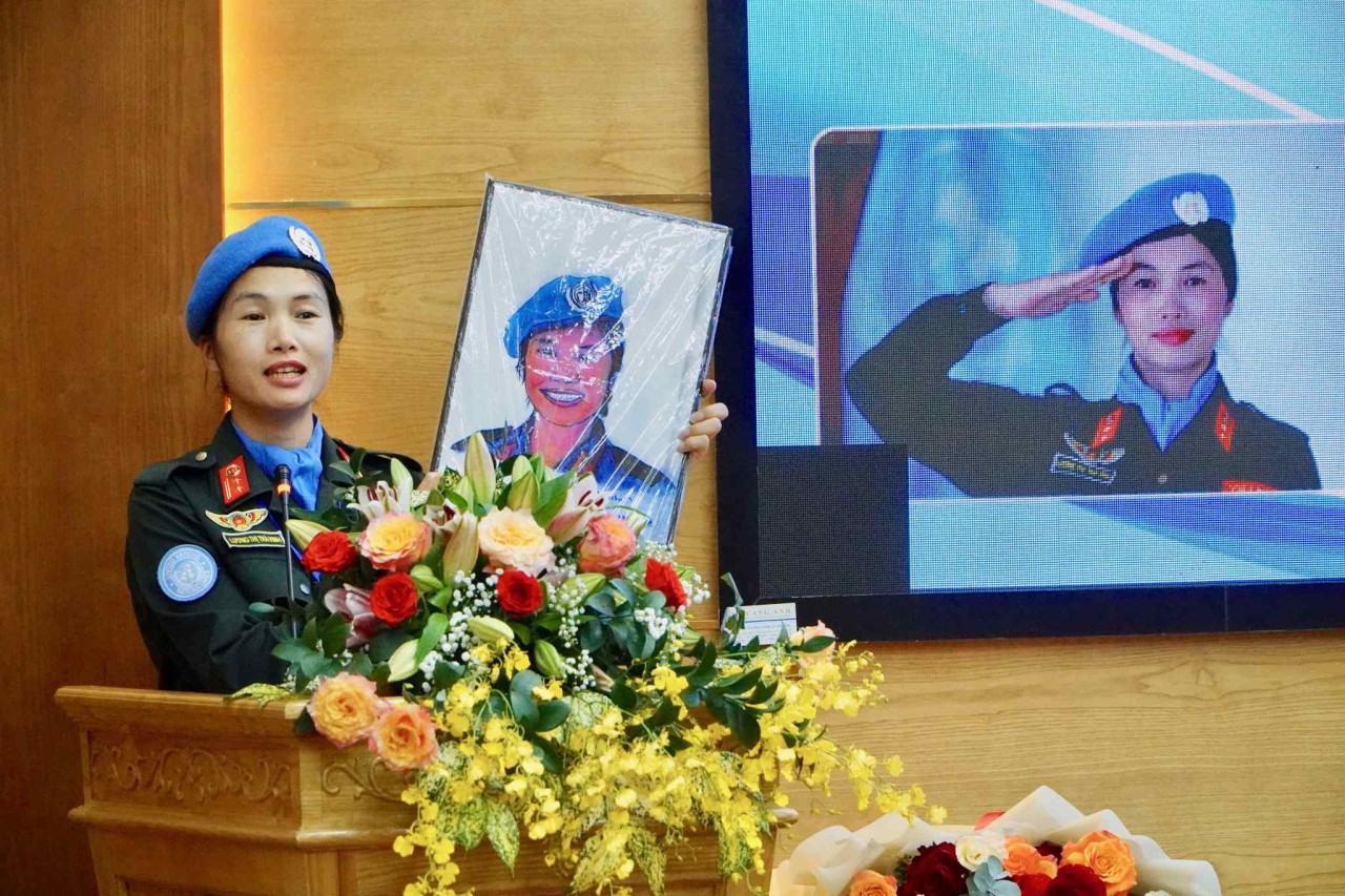 Thúc đẩy sự tham gia của nữ sĩ quan công an nhân dân Việt Nam trong các hoạt động giữ hòa bình của Liên hợp quốc Thúc đẩy sự tham gia của nữ sĩ quan công an nhân dân Việt Nam trong các hoạt động giữ hòa bình của Liên hợp quốc