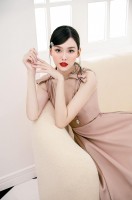 Nhan sắc 'vạn người mê' của Á hậu Tường San