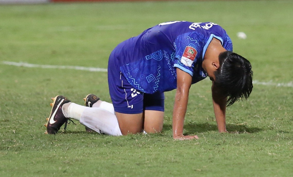 V-League 2023: Những hình ảnh trong trận đấu CLB CAHN hòa Khánh Hòa trên sân Hàng Đẫy V-League 2023: Những hình ảnh trong trận đấu CLB CAHN hòa Khánh Hòa trên sân Hàng Đẫy