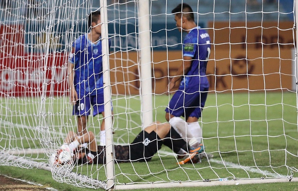 V-League 2023: Những hình ảnh trong trận đấu CLB CAHN hòa Khánh Hòa trên sân Hàng Đẫy V-League 2023: Những hình ảnh trong trận đấu CLB CAHN hòa Khánh Hòa trên sân Hàng Đẫy