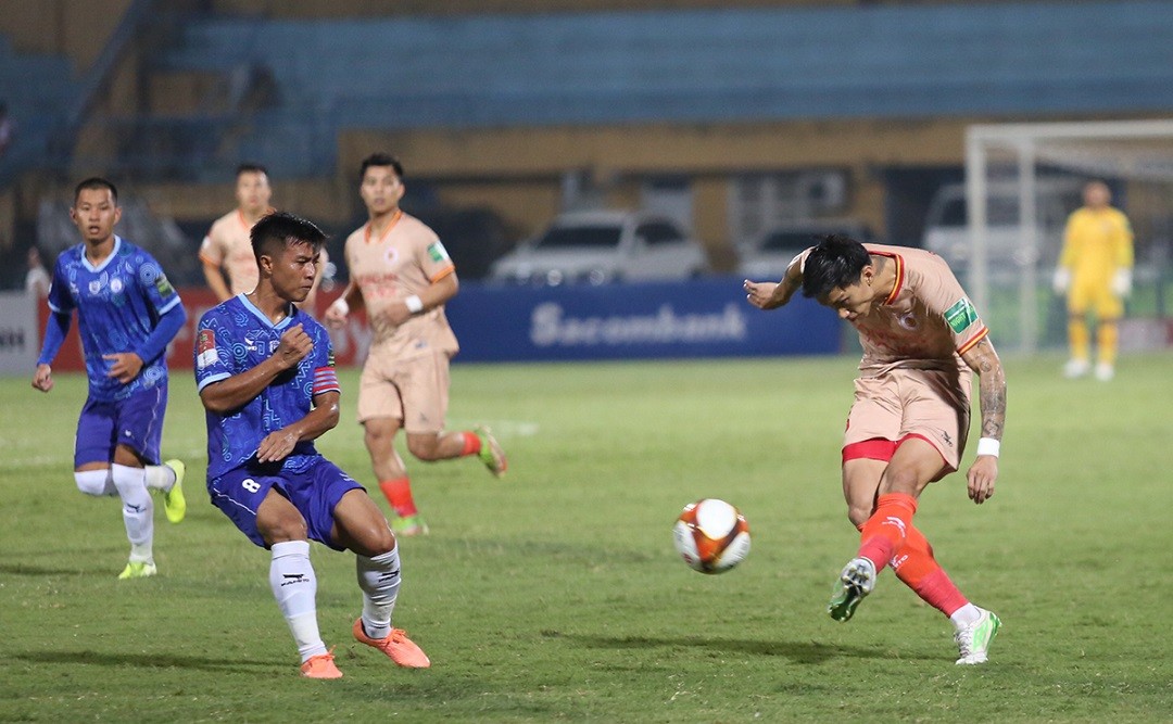 V-League 2023: Những hình ảnh trong trận đấu CLB CAHN hòa Khánh Hòa trên sân Hàng Đẫy V-League 2023: Những hình ảnh trong trận đấu CLB CAHN hòa Khánh Hòa trên sân Hàng Đẫy