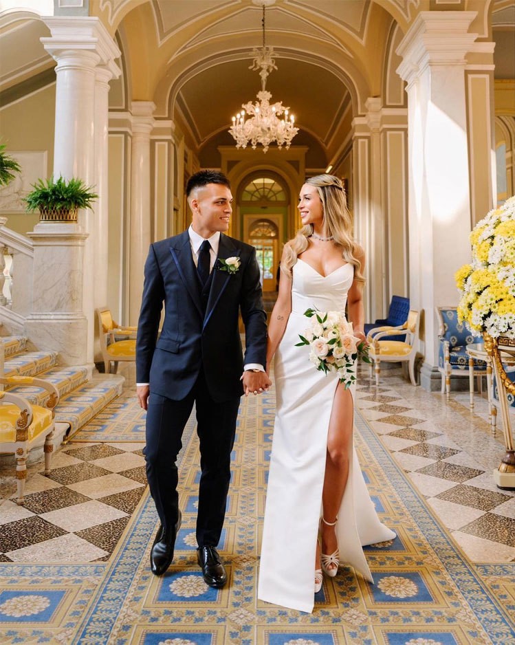 Lautaro Martinez và hôn thê Agustina Gandolfo tổ chức hôn lễ khi chung kết Champions League cận kề. Rạng sáng 11/6, Inter Milan và Man City tranh ngôi vương trên sân Ataturk Olympic tại Thổ Nhĩ Kỳ. Tại giải vô địch Serie A, Inter đã chắc suất dự Champions League mùa sau.