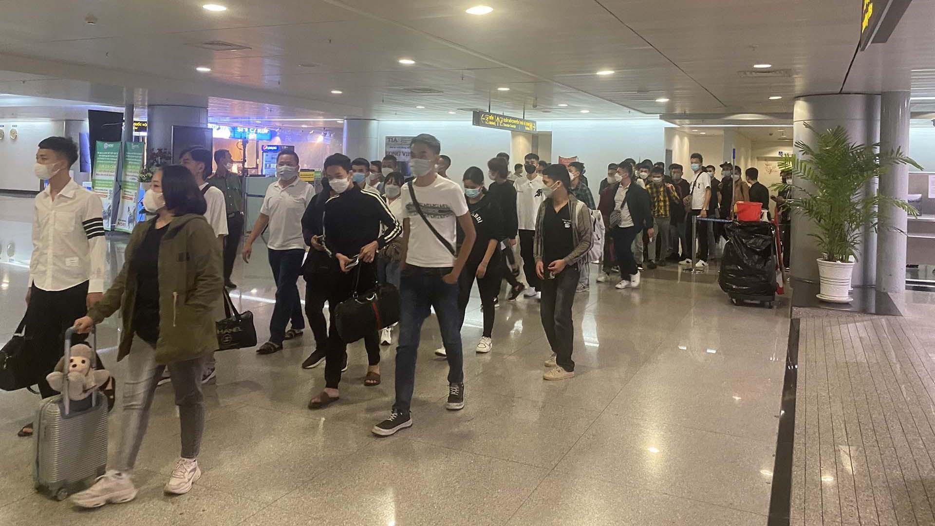 canh giac viec nhe luong cao