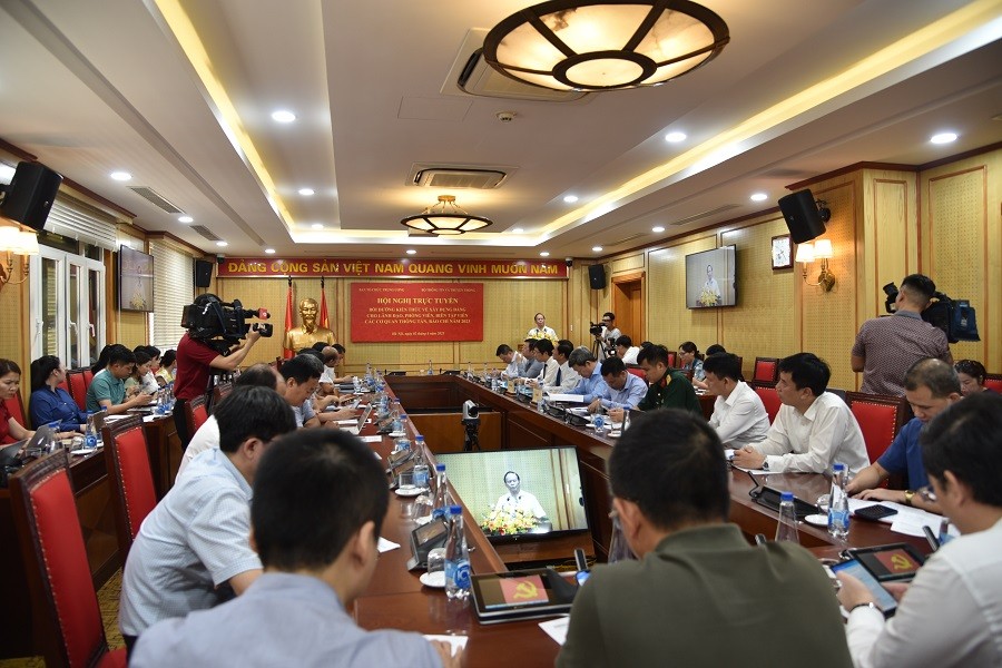 Viết về xây dựng Đảng cần sự mới mẻ và hấp dẫn Viết về xây dựng Đảng cần sự mới mẻ và hấp dẫn