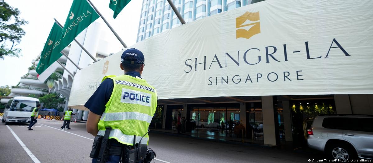 Khai mạc Đối thoại Shangri-La lần thứ 20, 'ganh đua' Mỹ-Trung sẽ chi phối hội nghị? Khai mạc Đối thoại Shangri-La lần thứ 20, ganh đua Mỹ-Trung sẽ chi phối hội nghị?