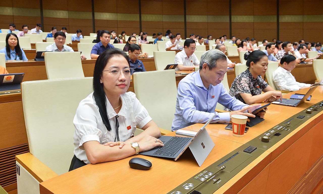 Cần đánh giá thực tiễn việc ứng dụng nền tảng số trong lĩnh vực quản lý xuất, nhập cảnh theo thông lệ và xu hướng hội nhập quốc tế Cần đánh giá thực tiễn việc ứng dụng nền tảng số trong lĩnh vực quản lý xuất, nhập cảnh theo thông lệ và xu hướng hội nhập quốc tế