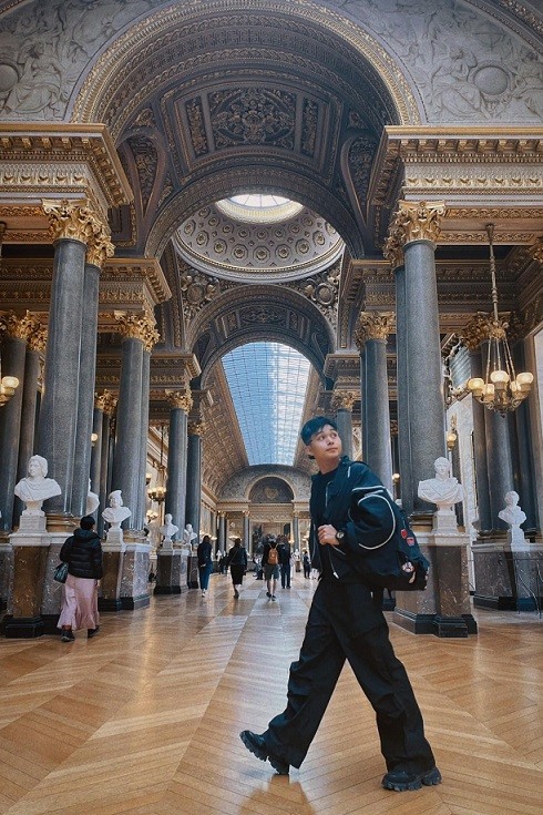 Sao Việt: Minh Triệu-Kỳ Duyên ôm eo thân mật, Dương Khắc Linh 'lên đồ bánh bèo'