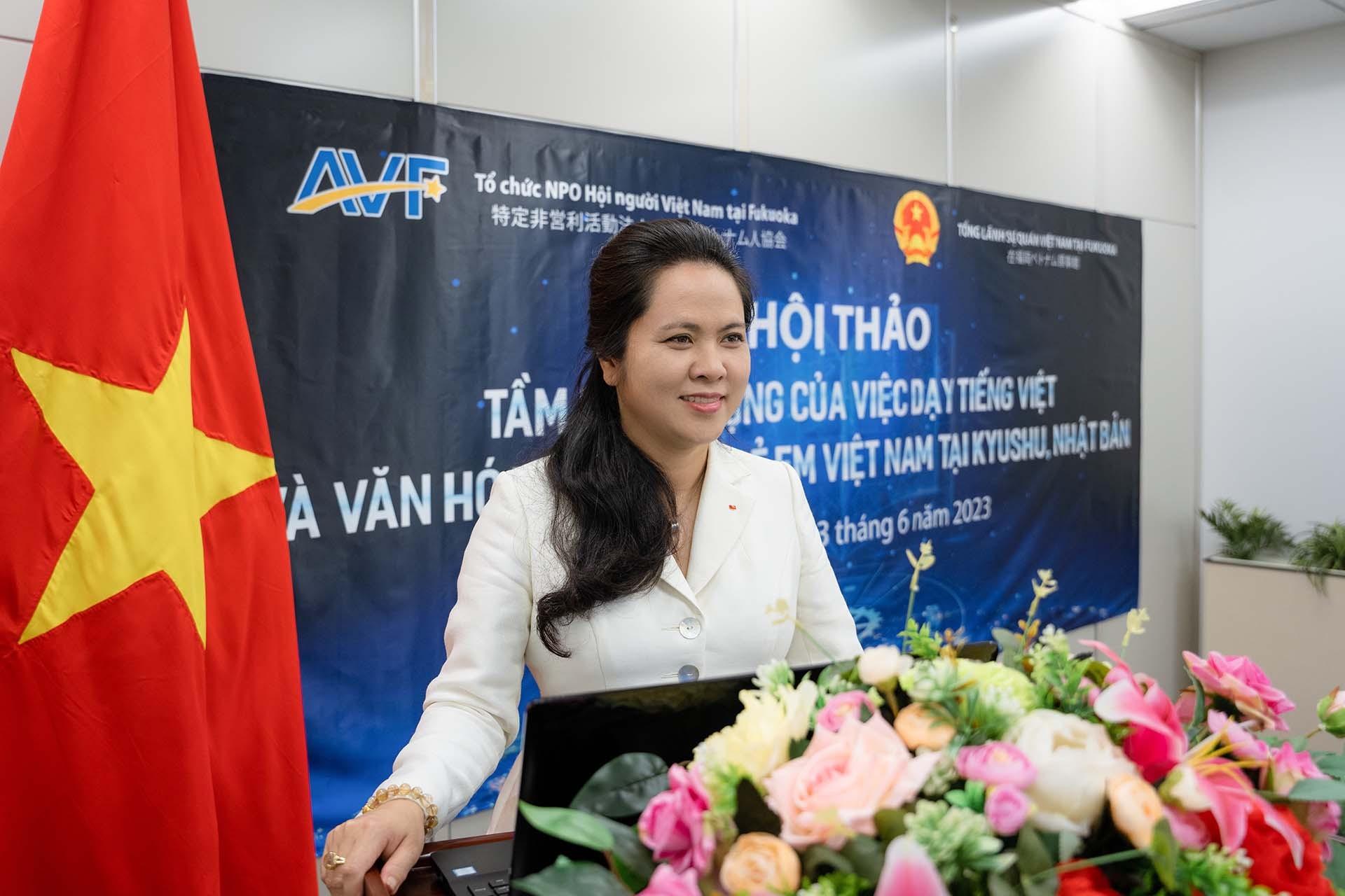 Tổng lãnh sự Vũ Chi Mai phát biểu tại Hội thảo.