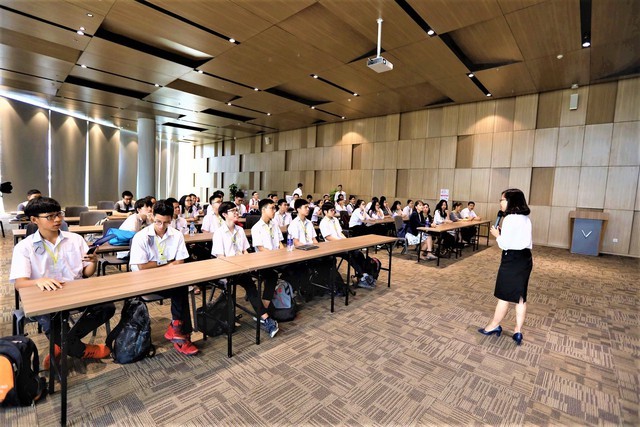 Hà Nội chốt thời điểm kết thúc hệ song bằng tú tài bậc THPT Hà Nội chốt thời điểm kết thúc hệ song bằng tú tài bậc THPT