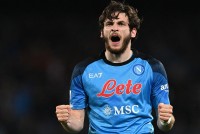 Real Madrid 'mở rộng cửa' đón Kvaratskhelia